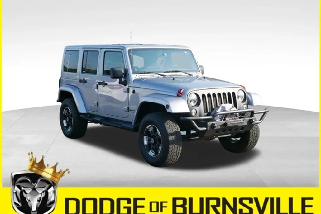 2014 Jeep Wrangler Unlimited Sahara photo 1