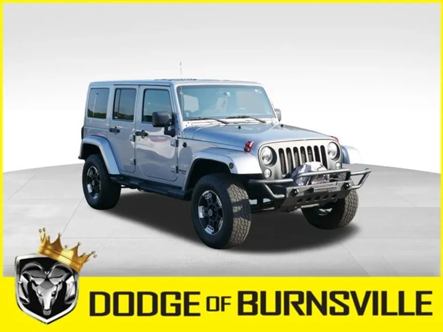 2014 Jeep Wrangler Unlimited Sahara photo 1