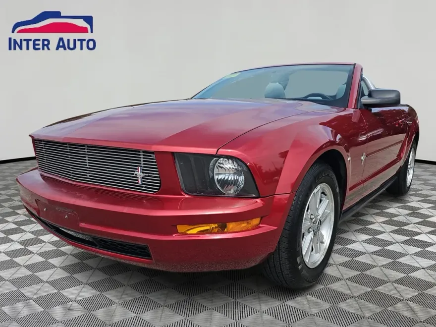 2007 Ford Mustang Premium Convertible photo 1