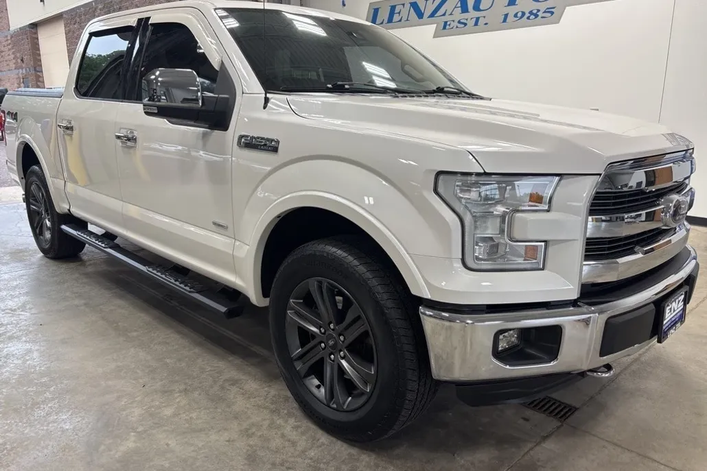 2016 Ford F-150 Lariat photo 1