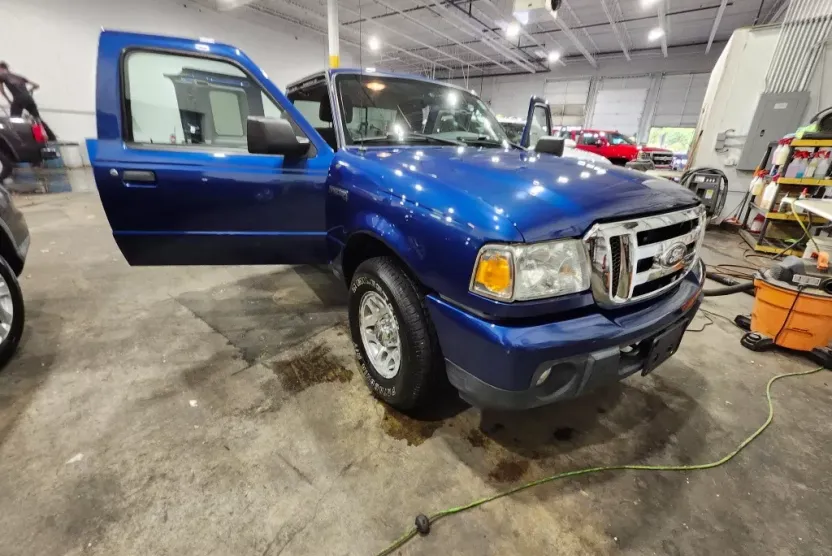 2010 Toyota Tacoma Base photo 1