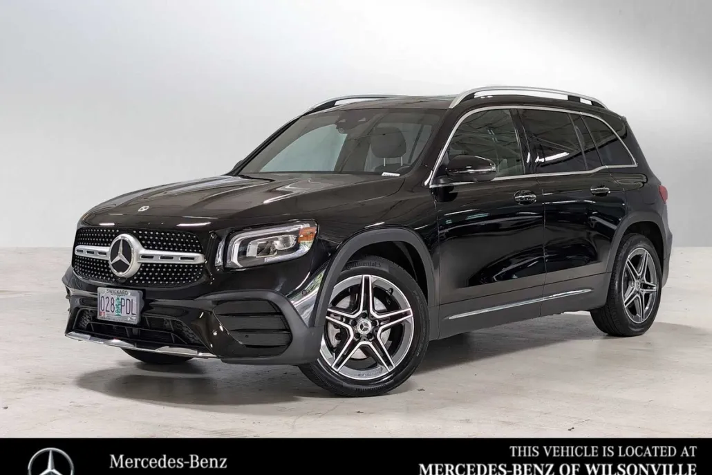 2023 Mercedes Benz GLB 250 4MATIC photo 1