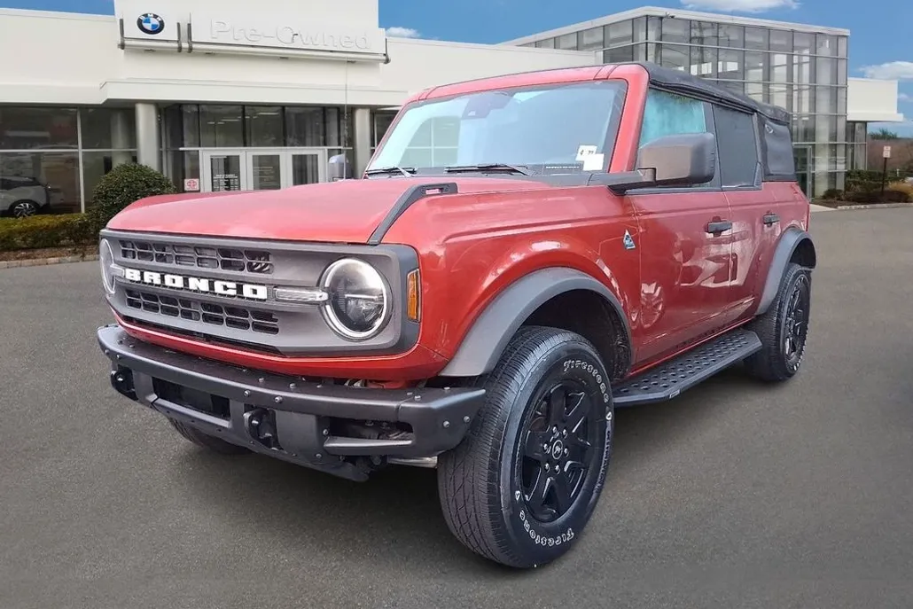 2022 Ford Bronco Base Big Bend Black Diamond Outer Banks photo 1