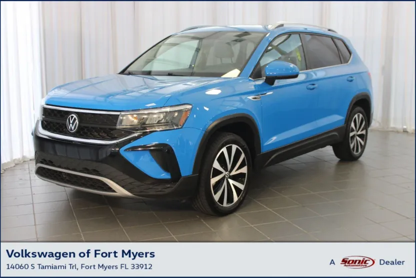 2022 Volkswagen Taos SE photo 1