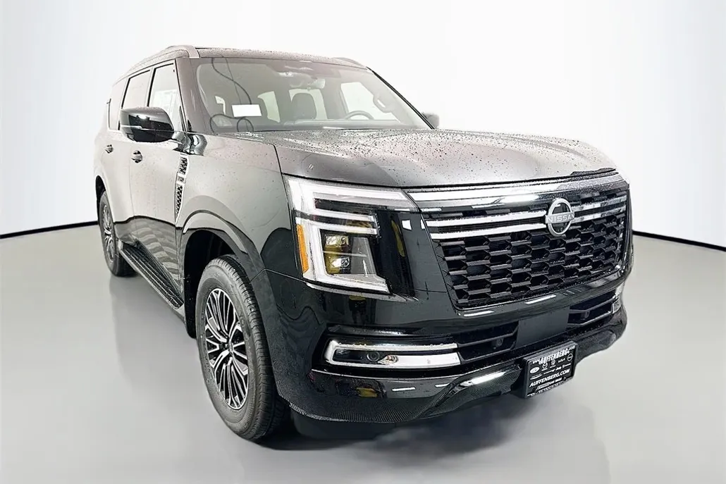 2025 Nissan Armada Platinum photo 1