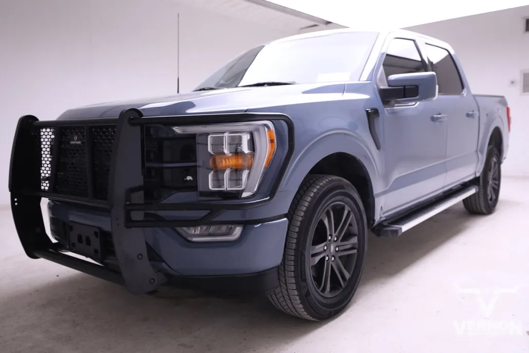 2023 Ford F-150 Lariat photo 1