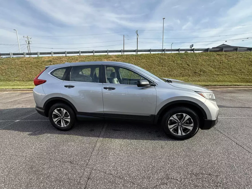 2019 Honda CR-V LX photo 1