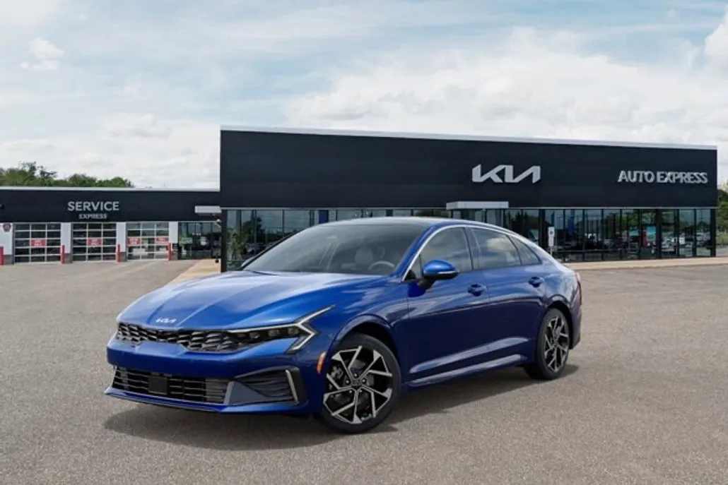 2025 Kia K5 EX photo 1