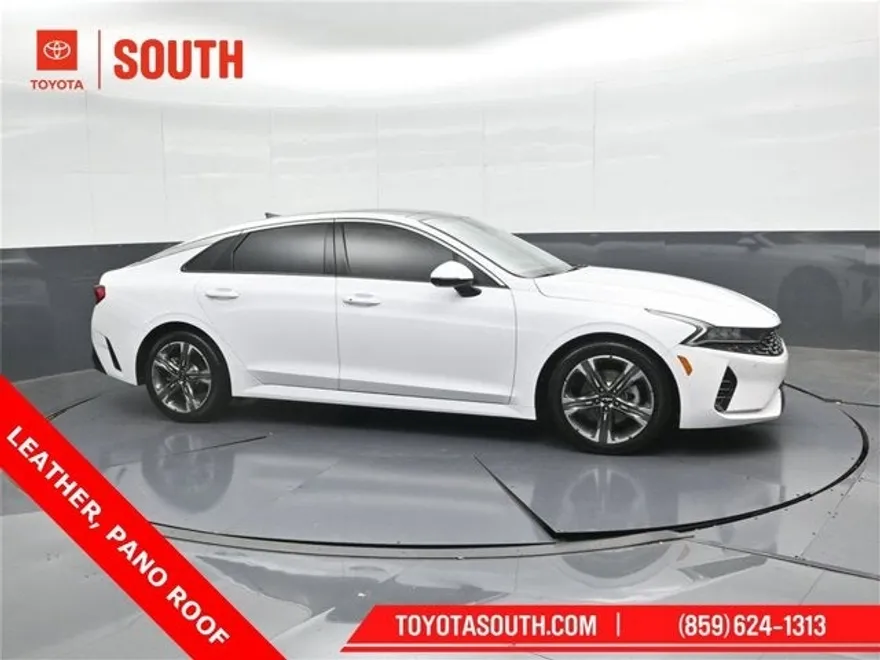 2022 Kia K5 EX photo 1