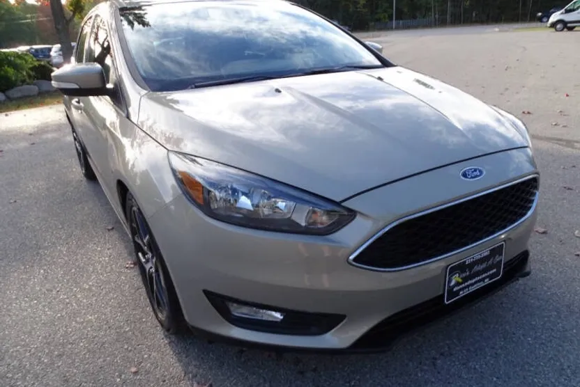 2015 Ford Focus SE photo 1