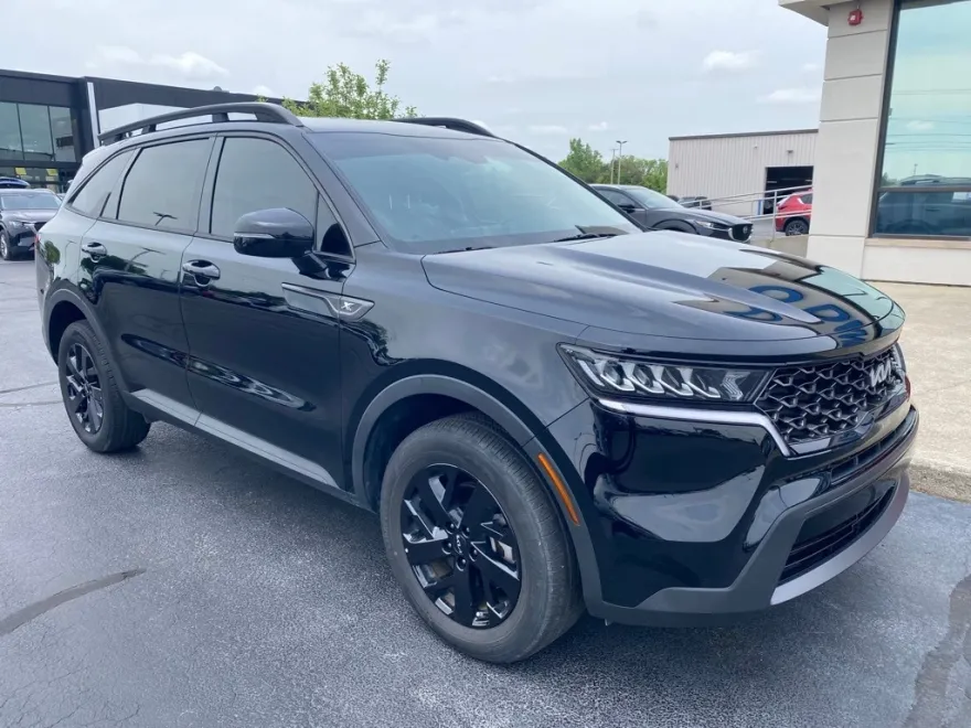 2023 Kia Sorento X-Line S photo 1