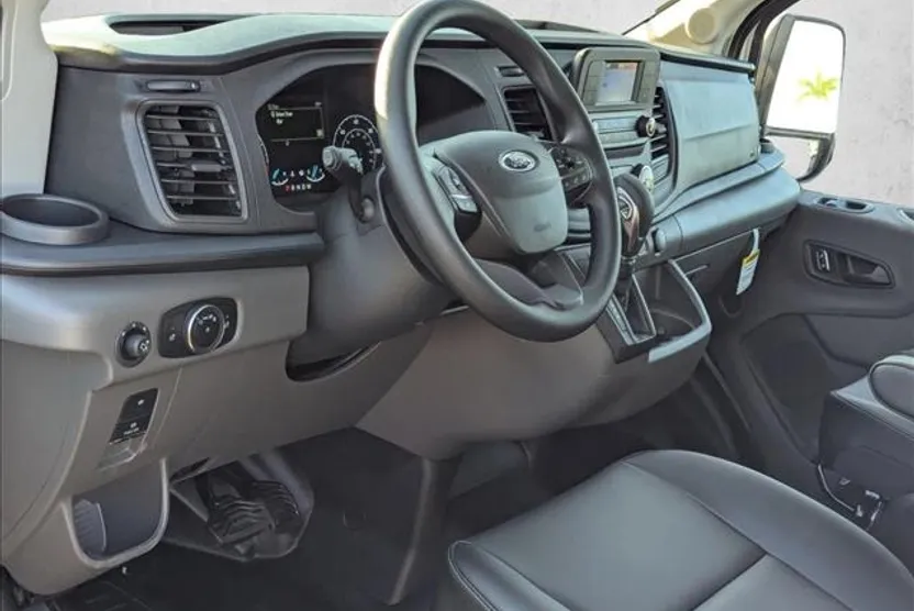 2025 Ford Transit photo 1