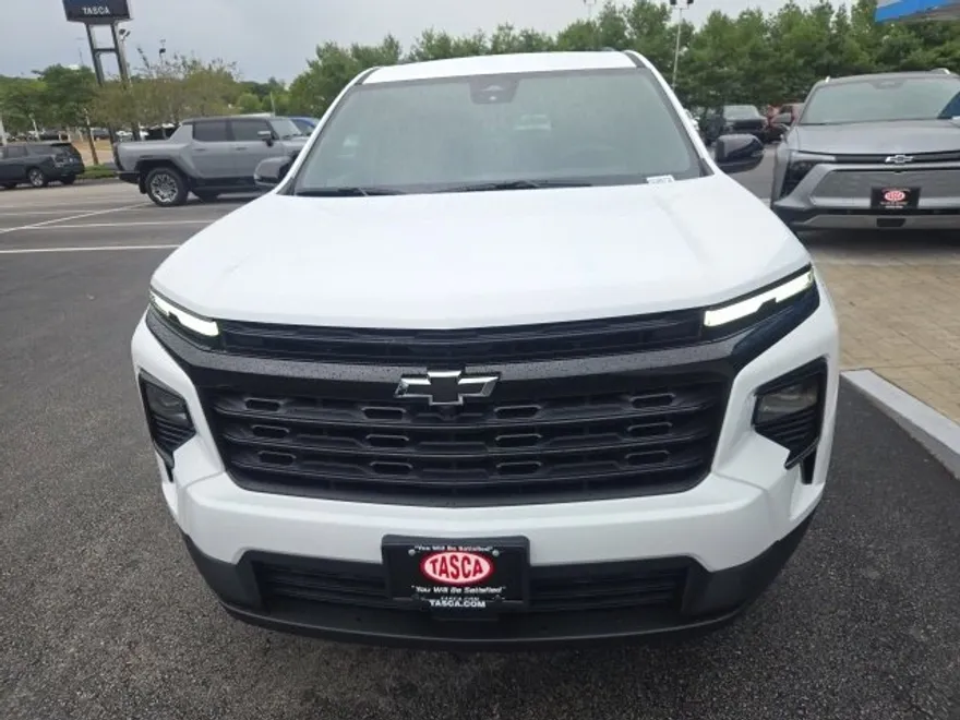 2026 Chevrolet Traverse photo 1