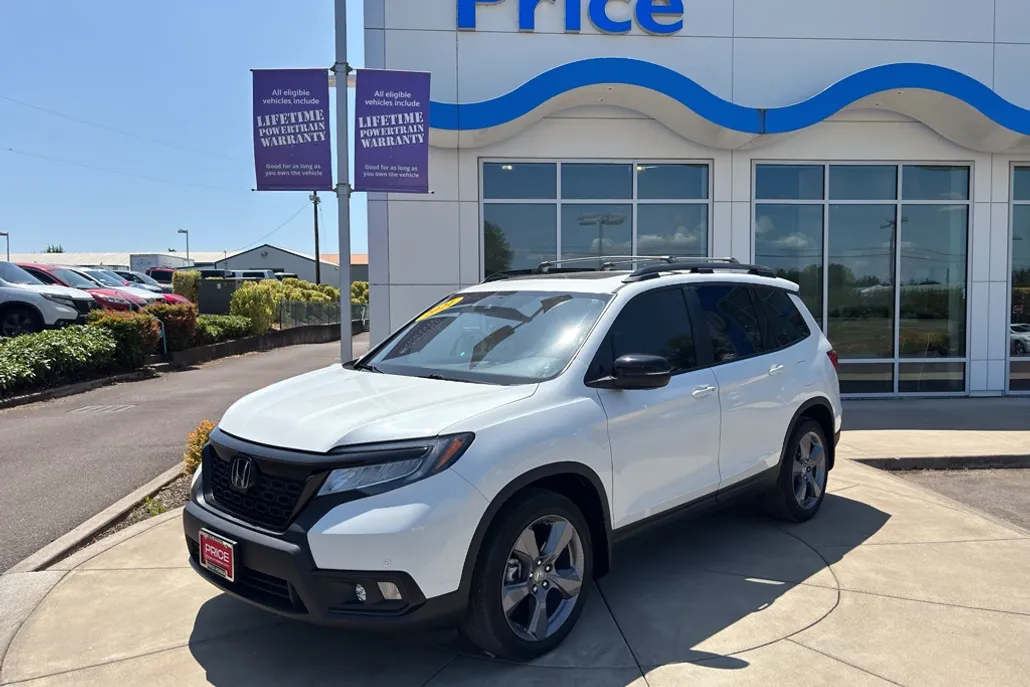2021 Honda Passport Touring photo 1