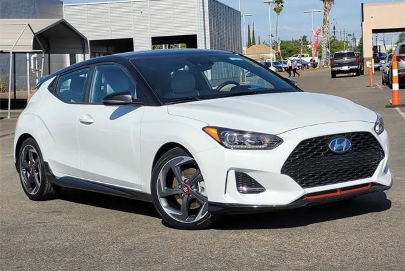 2020 Hyundai Veloster Turbo Ultimate photo 1