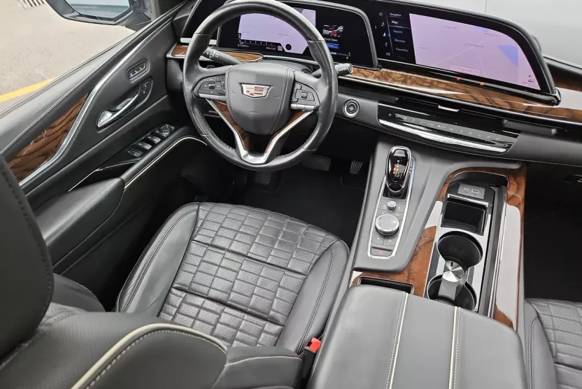 2021 Cadillac Escalade Sport Platinum photo 1