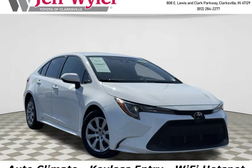 2020 Toyota Corolla LE photo 1