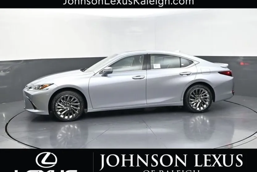 2025 Lexus ES 300h Luxury photo 1
