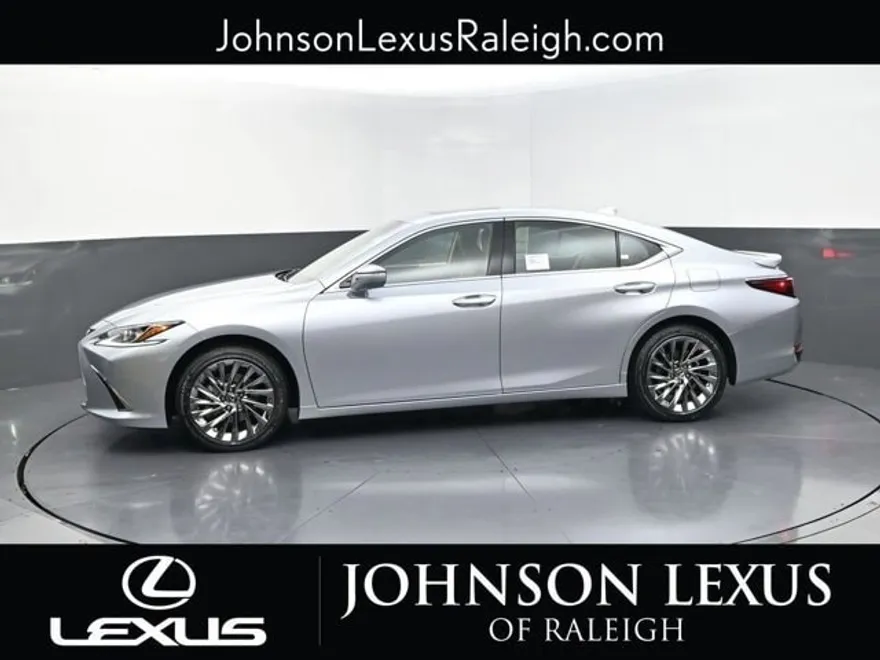 2025 Lexus ES 300h Luxury photo 1