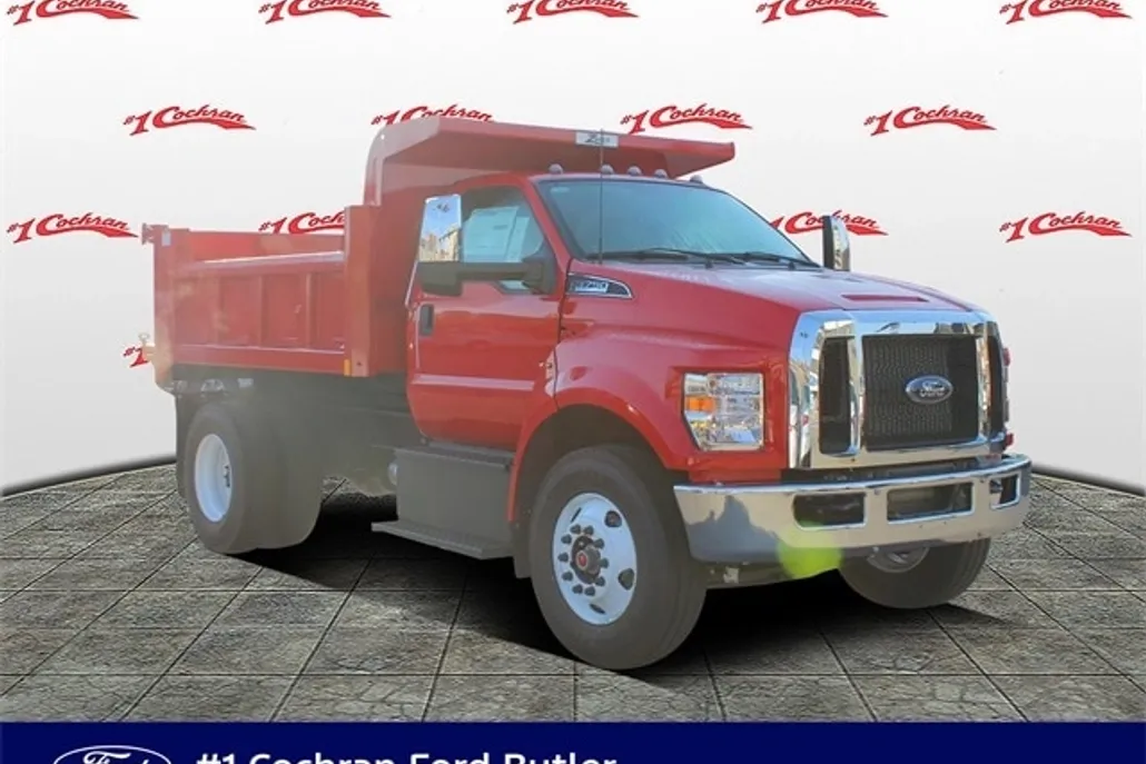 2025 Ford F-750 Base Regular Cab photo 1
