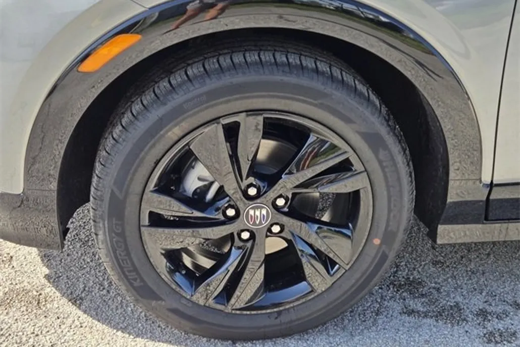 2026 Buick Encore GX Sport Touring photo 1