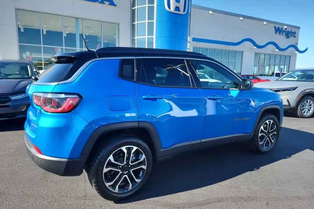2024 Jeep Compass Limited photo 1