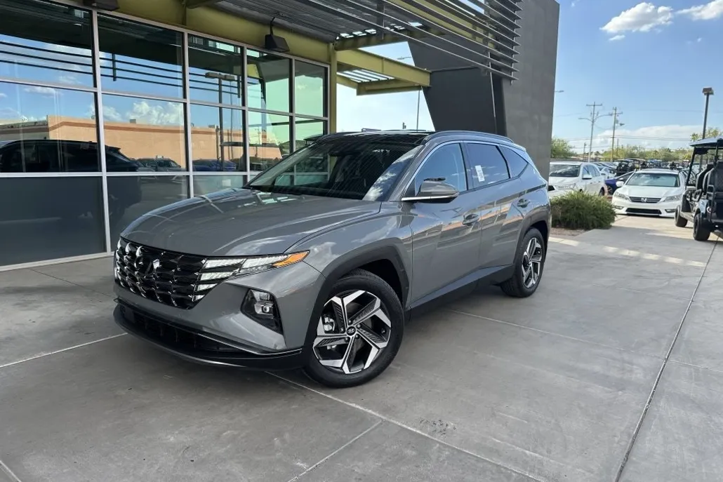 2024 Hyundai Tucson Limited photo 1