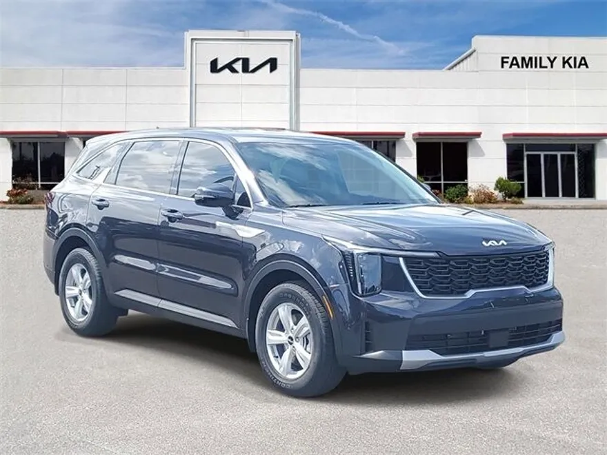 2026 Kia Sorento LX photo 1