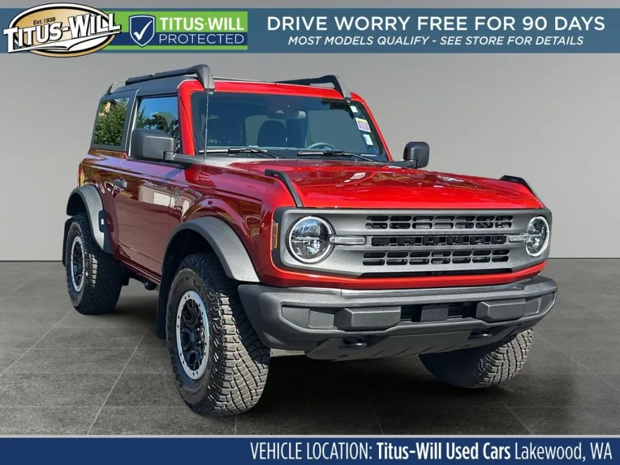 2023 Ford Bronco Base photo 1