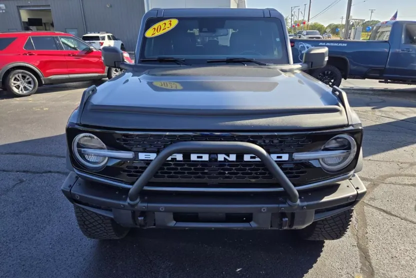 2023 Ford Bronco Badlands photo 1