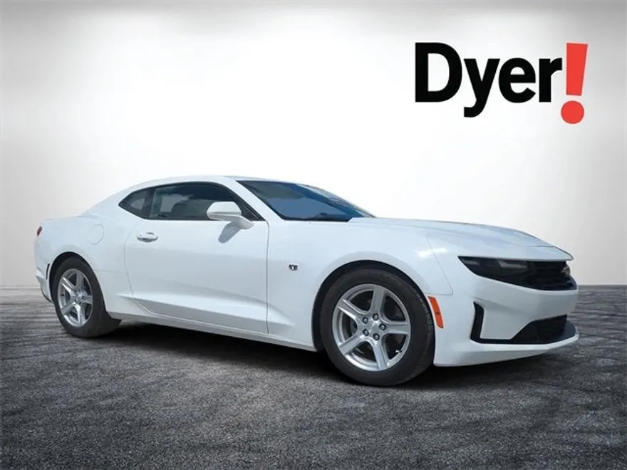 2023 Chevrolet Camaro 1LT photo 1