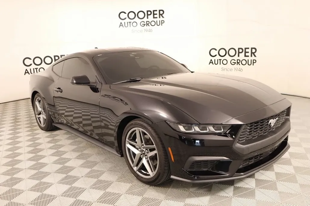 2024 Ford Mustang EcoBoost photo 1