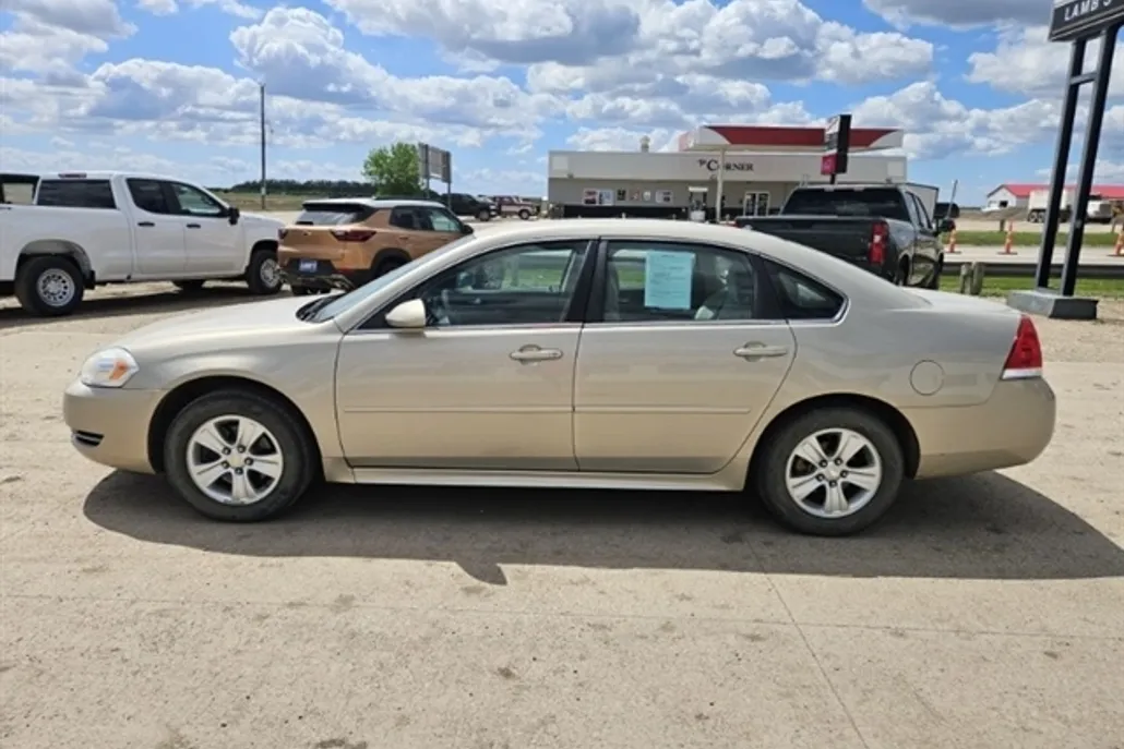 2012 Chevrolet Impala LS photo 1