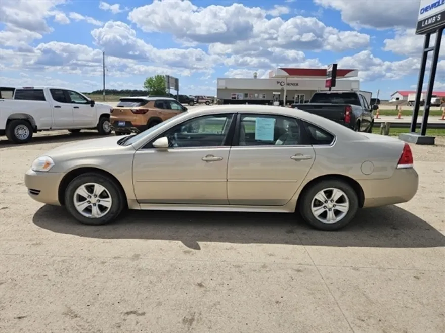 2012 Chevrolet Impala LS photo 1