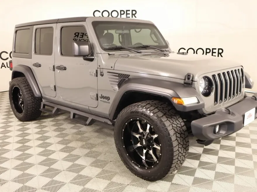 2020 Jeep Wrangler Unlimited Sport Altitude photo 1