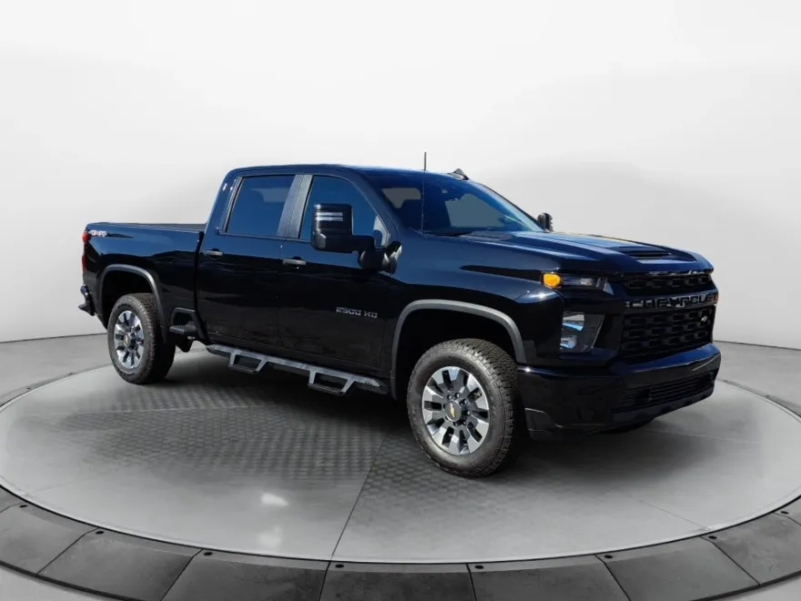 2022 Chevrolet Silverado 2500HD Custom photo 1