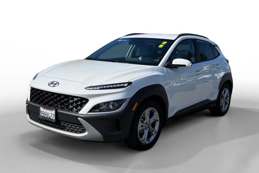 2022 Hyundai Kona SEL photo 1