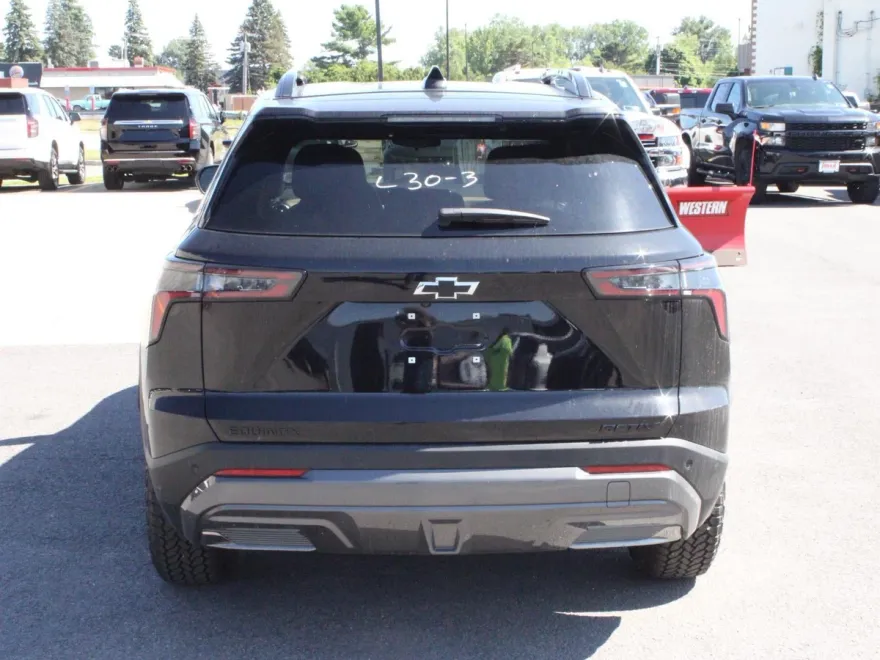 2026 Chevrolet Equinox ACTIV photo 1