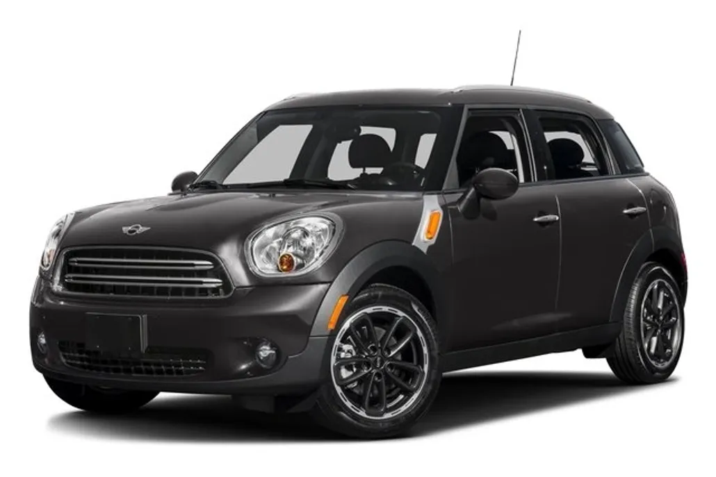 2016 Mini Countryman S ALL4 photo 1