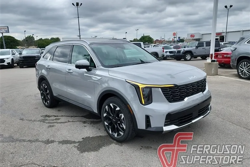 2026 Kia Sorento SX photo 1