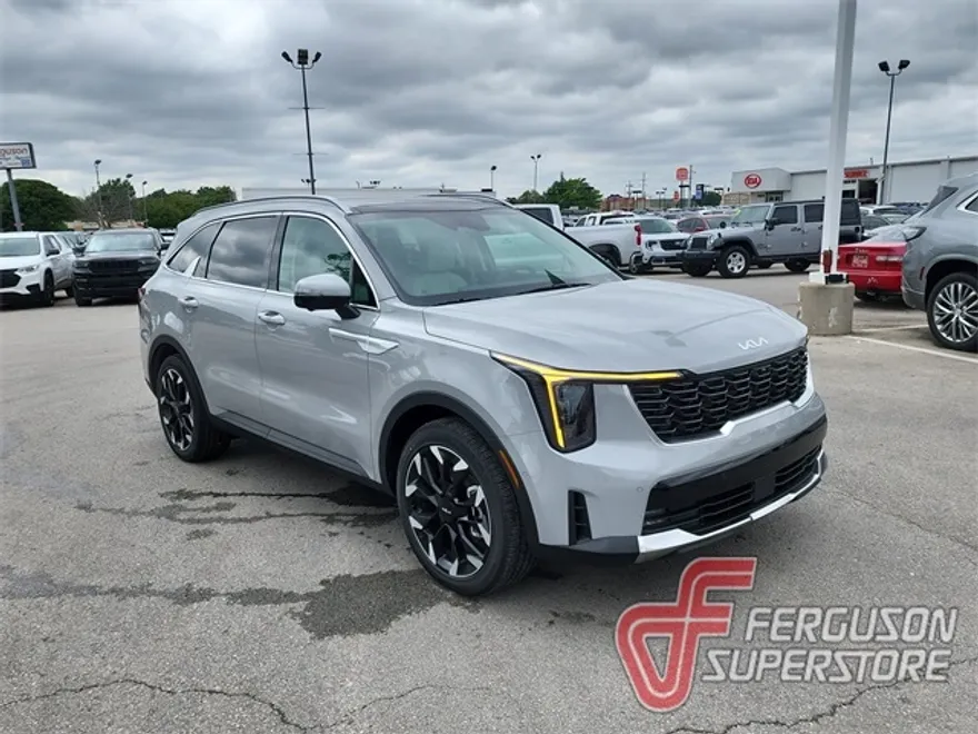 2026 Kia Sorento SX photo 1