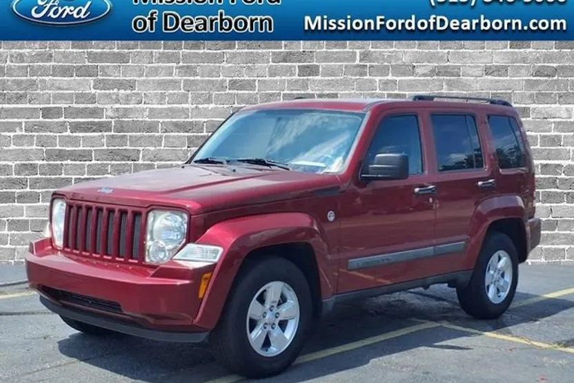 2012 Jeep Liberty Sport photo 1
