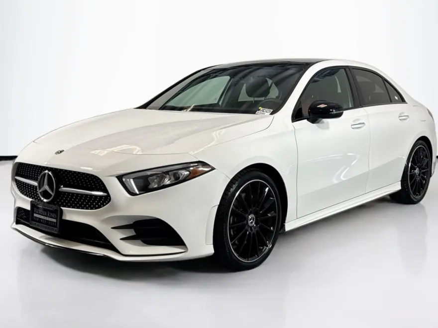 2019 Mercedes Benz A 220 photo 1