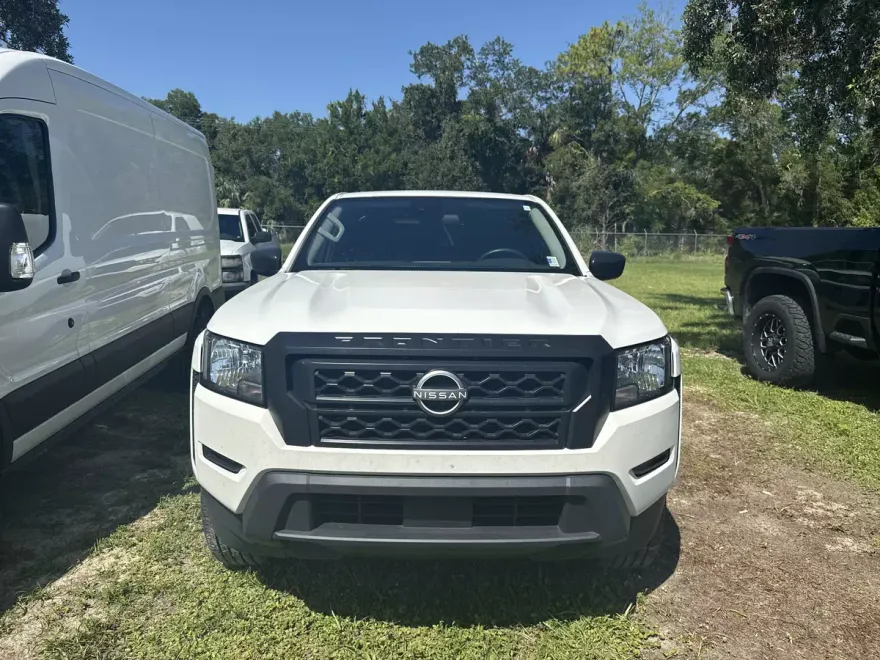 2024 Nissan Frontier S King Cab photo 1