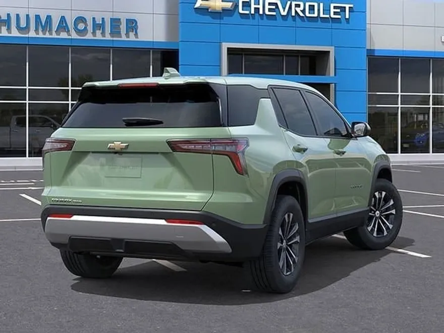 2026 Chevrolet Equinox LT photo 1