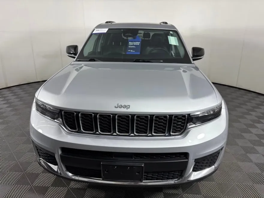 2023 Jeep Grand Cherokee Limited photo 1