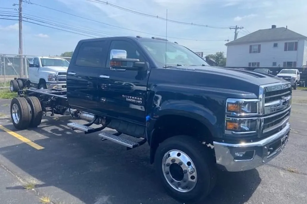 2024 Chevrolet Silverado 5500HD Work Truck photo 1