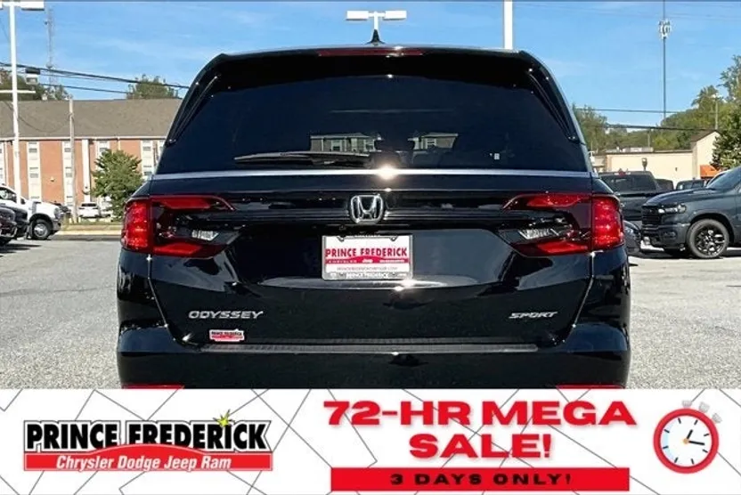 2024 Honda Odyssey Sport photo 1