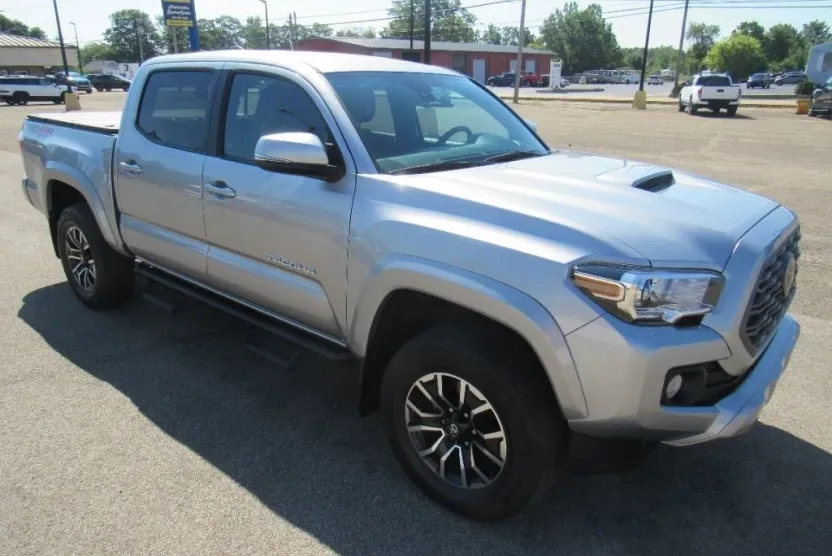 2023 Toyota Tacoma TRD Sport Double Cab V6 photo 1