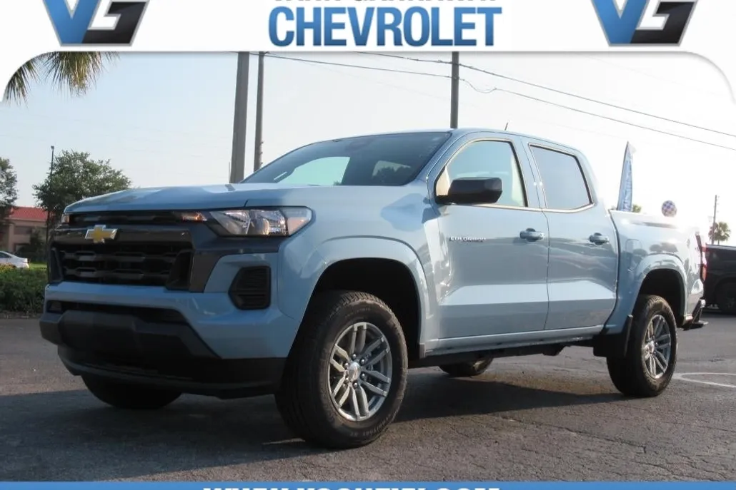 2026 Chevrolet Colorado LT photo 1